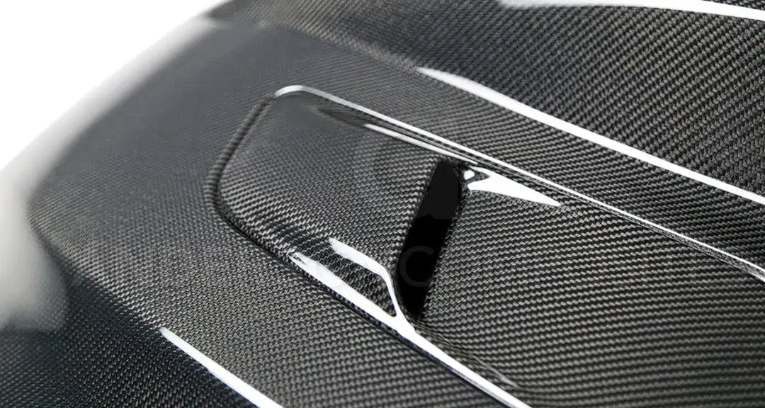 2015-17 S550 Mustang Double-Sided Carbon Fiber Cowl Hood